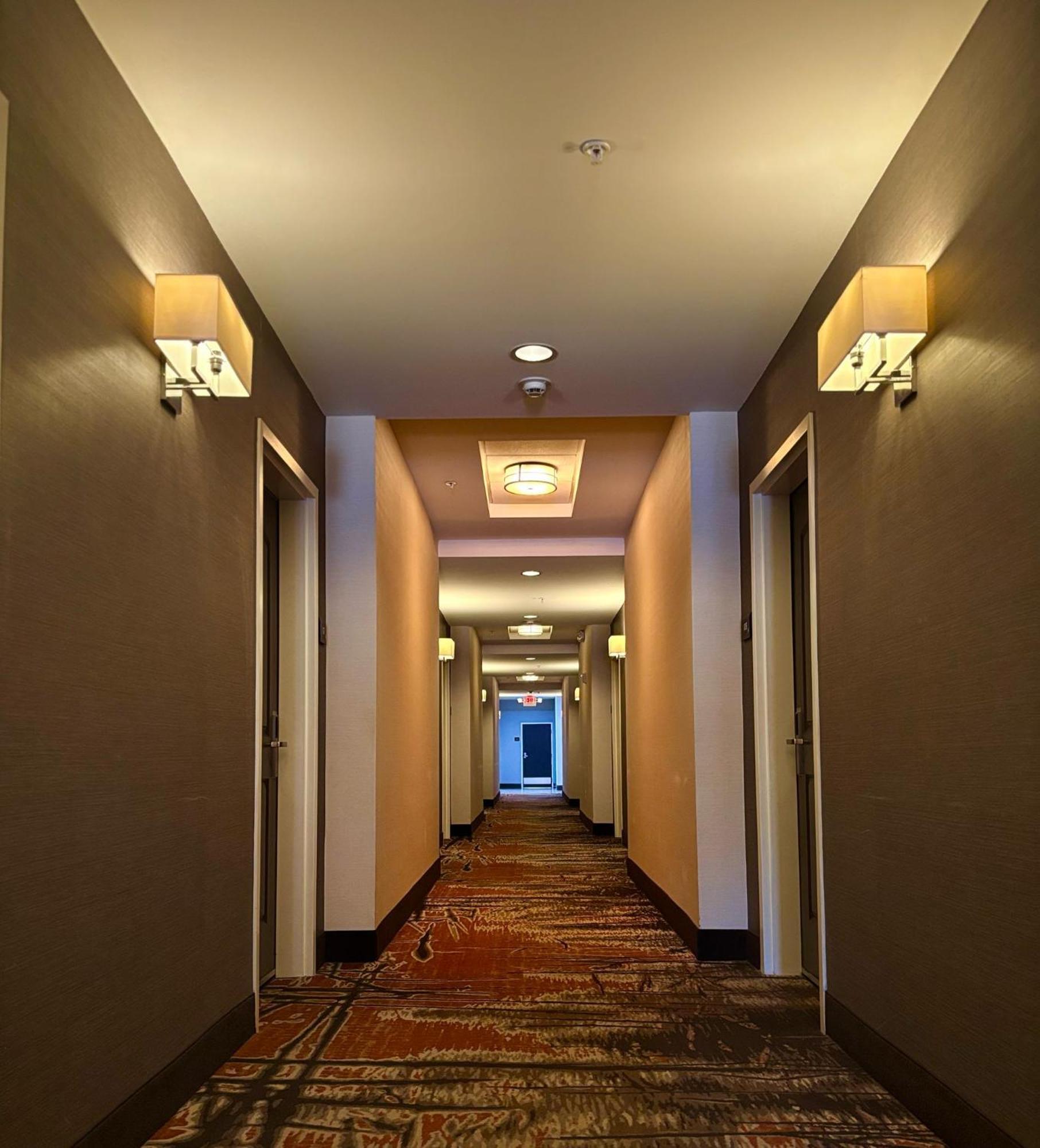 Kozy Hotel Houston North Westfield Экстерьер фото