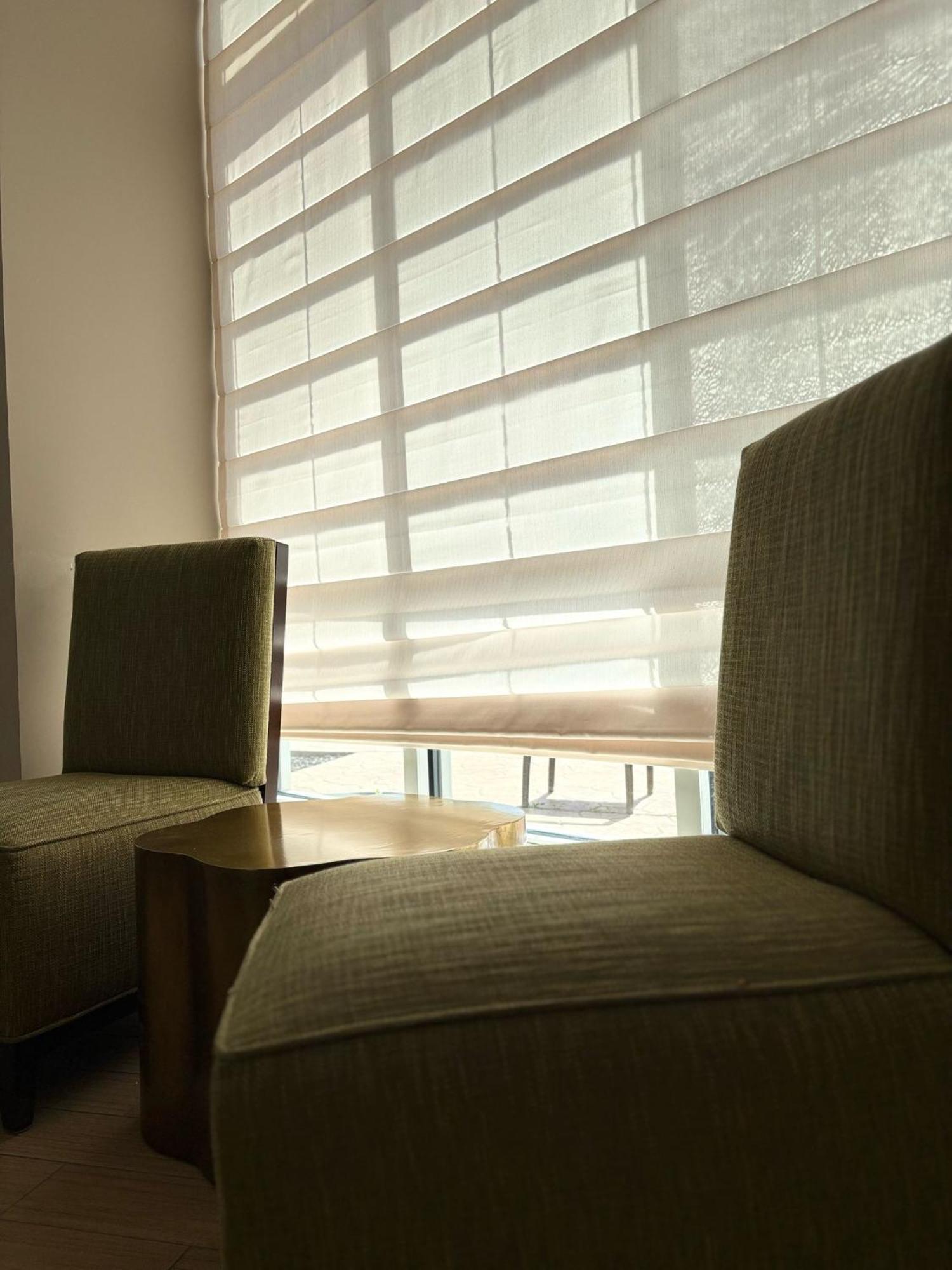 Kozy Hotel Houston North Westfield Экстерьер фото